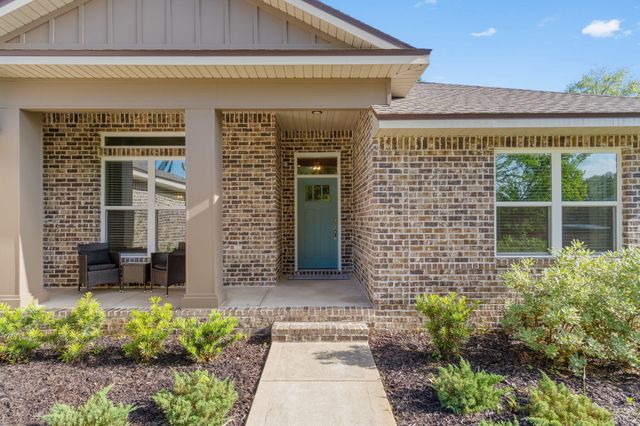 9073 E River Drive, Navarre, FL 32566