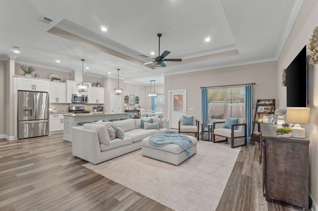 9073 E River Drive, Navarre, FL 32566