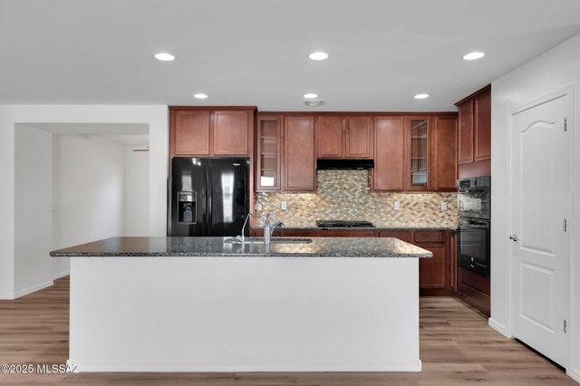 11730 W Oilseed Drive, Marana, AZ 85653