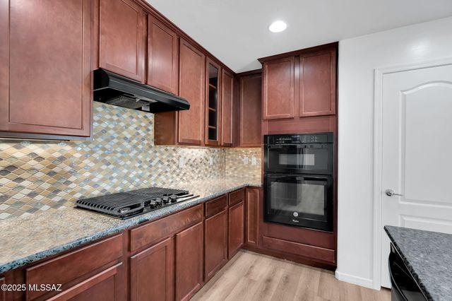 11730 W Oilseed Drive, Marana, AZ 85653