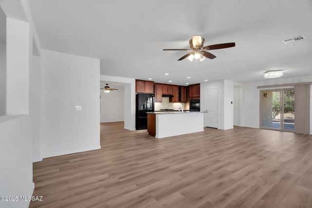 11730 W Oilseed Drive, Marana, AZ 85653