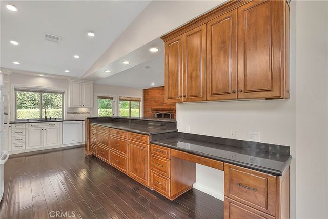 22 Gunsmoke, Phillips Ranch, CA 91766