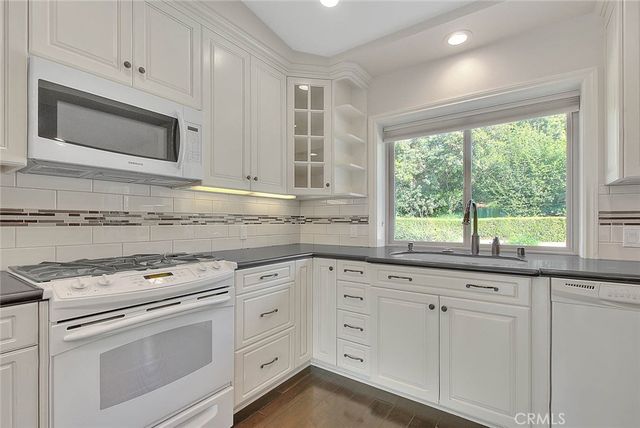 22 Gunsmoke, Phillips Ranch, CA 91766