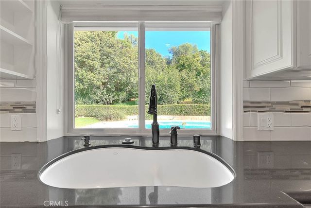 22 Gunsmoke, Phillips Ranch, CA 91766