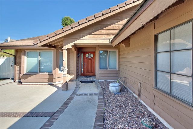 22 Gunsmoke, Phillips Ranch, CA 91766