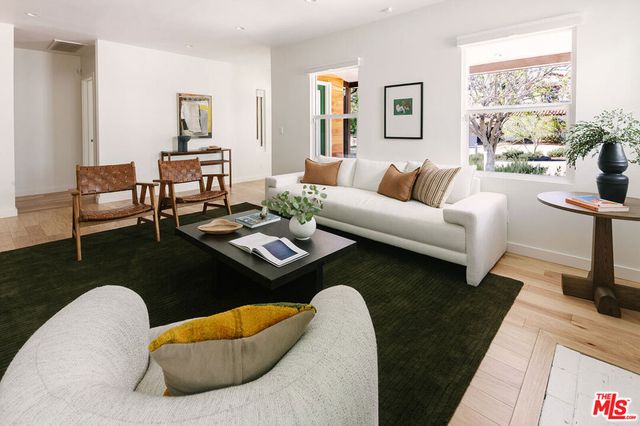 10346 Ilona Avenue, Los Angeles, CA 90064