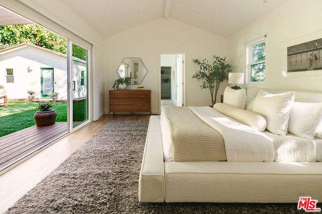 10346 Ilona Avenue, Los Angeles, CA 90064