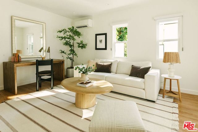 10346 Ilona Avenue, Los Angeles, CA 90064