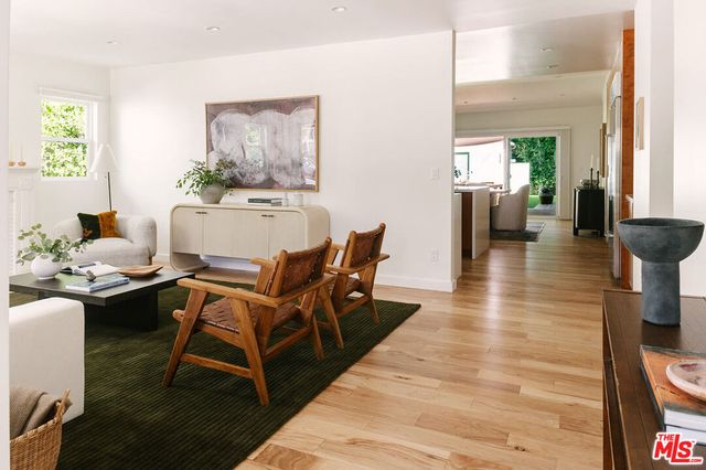 10346 Ilona Avenue, Los Angeles, CA 90064