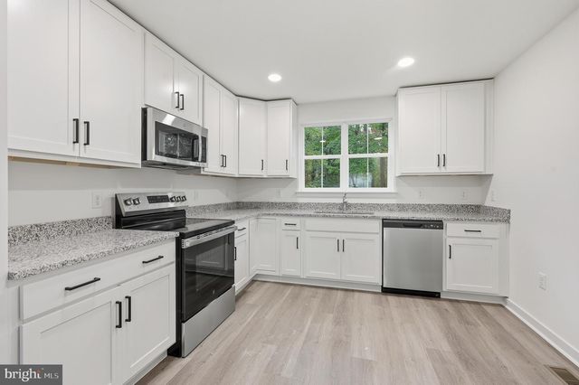 1810 GARFIELD AVE, Wilmington, DE 19809