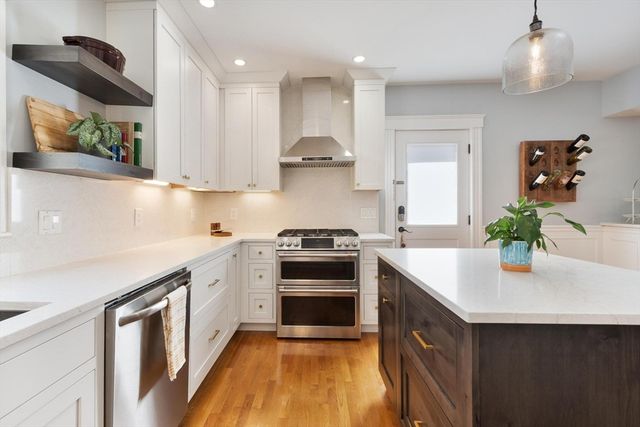 129 Washington St 129, Winchester, MA 01890
