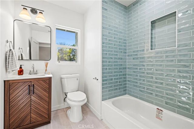 15933 Haynes Street, Van Nuys, CA 91406