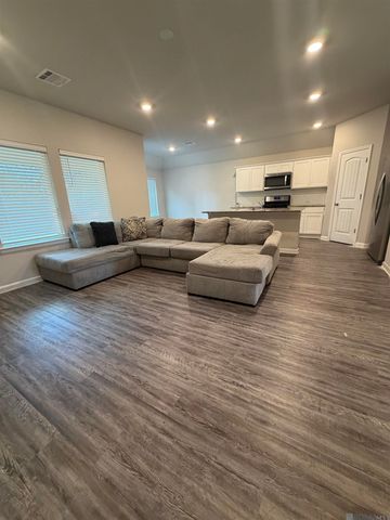 7825 Joe Lynn Trails, Denham Springs, LA 70726
