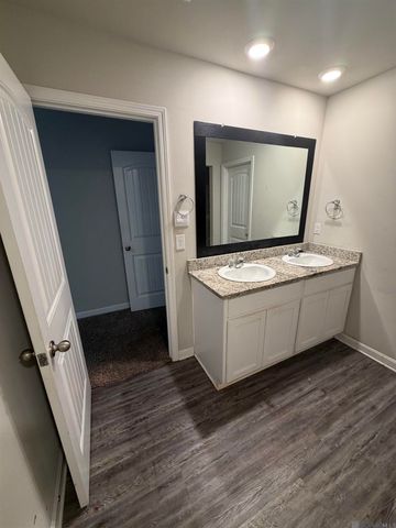 7825 Joe Lynn Trails, Denham Springs, LA 70726