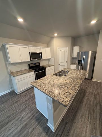 7825 Joe Lynn Trails, Denham Springs, LA 70726