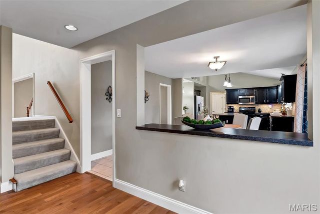 216 Country Hollow Court, St Charles, MO 63304