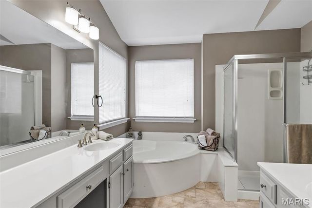 216 Country Hollow Court, St Charles, MO 63304