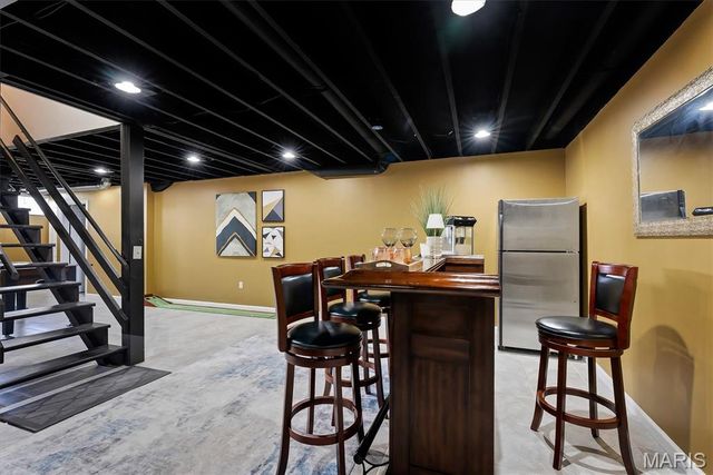 216 Country Hollow Court, St Charles, MO 63304