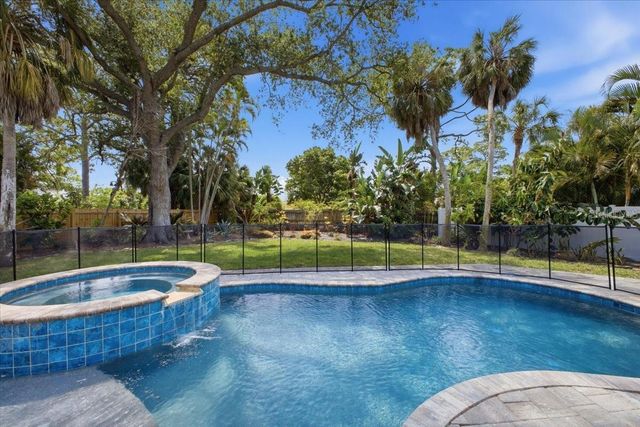 4103 PINAR DRIVE, Bradenton, FL 34210