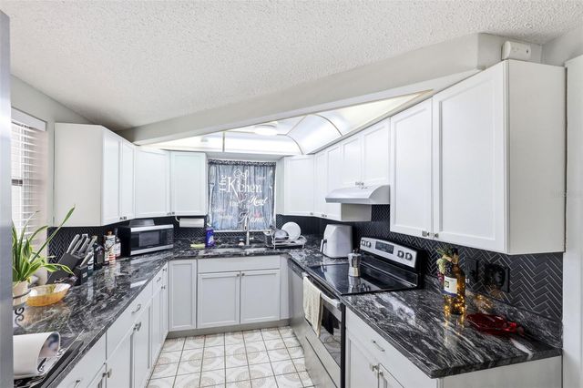 9100 SUFFOLK LANE, Port Richey, FL 34668