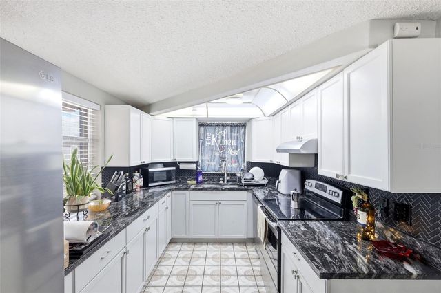 9100 SUFFOLK LANE, Port Richey, FL 34668