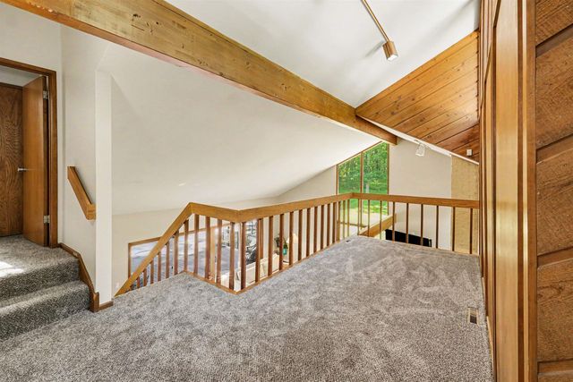 5143 Green Meadows Road, Grand Blanc, MI 48439