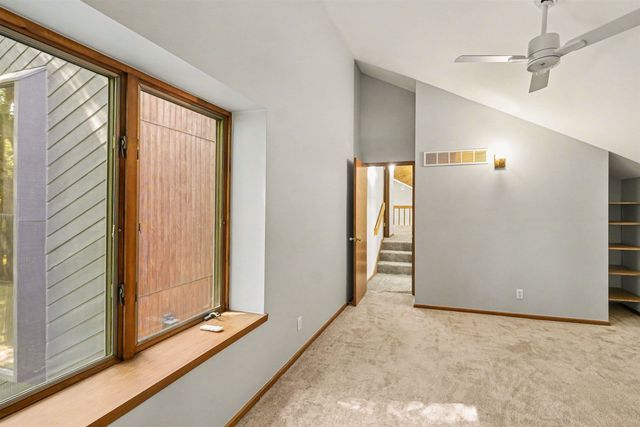 5143 Green Meadows Road, Grand Blanc, MI 48439