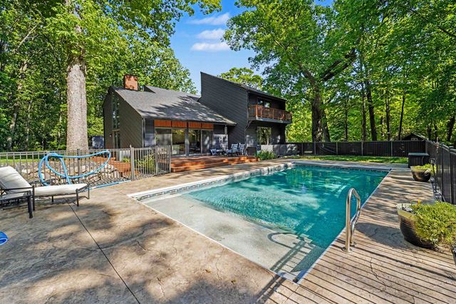 5143 Green Meadows Road, Grand Blanc, MI 48439