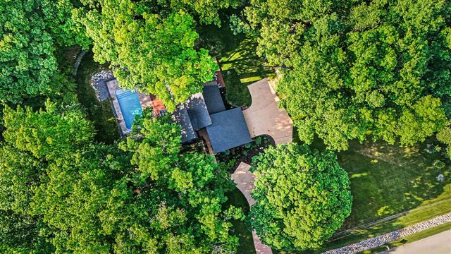 5143 Green Meadows Road, Grand Blanc, MI 48439