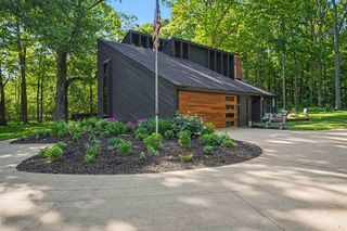 5143 Green Meadows Road, Grand Blanc, MI 48439