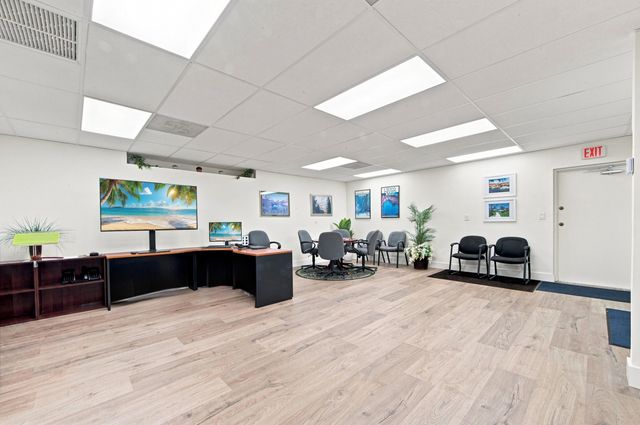 1881 N University Drive 204, Coral Springs, FL 33071