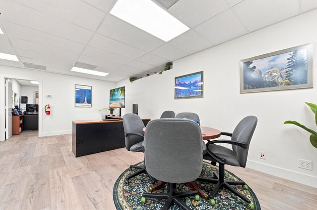 1881 N University Drive 204, Coral Springs, FL 33071