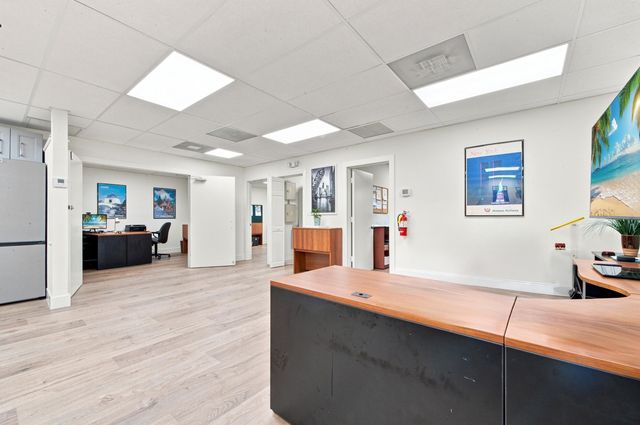 1881 N University Drive 204, Coral Springs, FL 33071