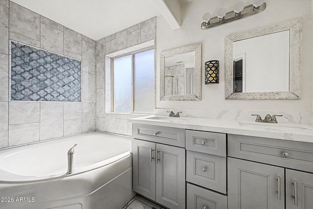 3102 W VILLA MARIA Drive, Phoenix, AZ 85053