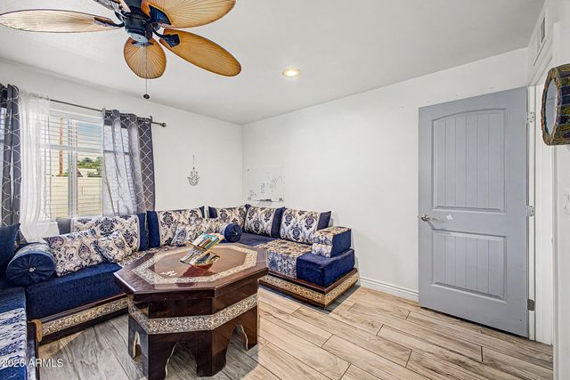 3102 W VILLA MARIA Drive, Phoenix, AZ 85053