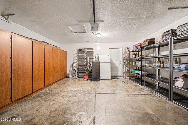 3102 W VILLA MARIA Drive, Phoenix, AZ 85053