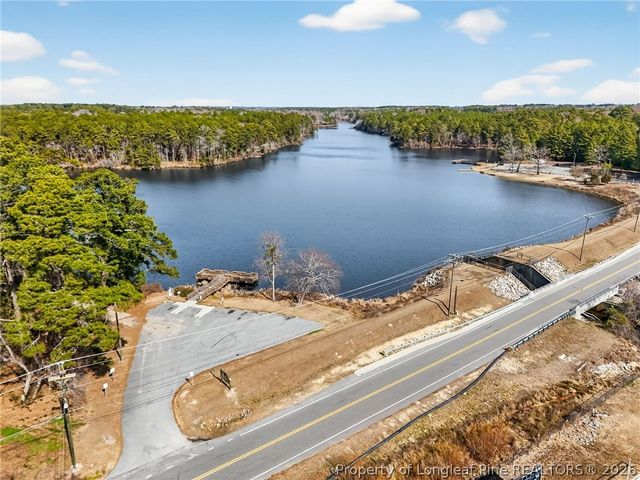 1083 Strickland Bridge Road, Fayetteville, NC 28304