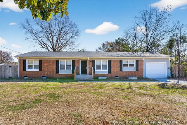 1083 Strickland Bridge Road, Fayetteville, NC 28304