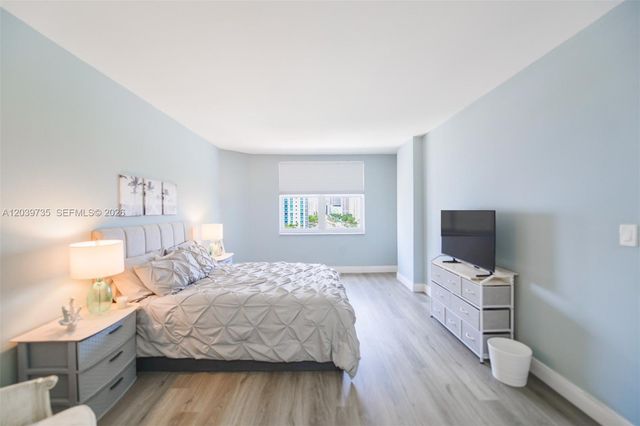 1985 S Ocean Dr 8P, Hallandale Beach, FL 33009