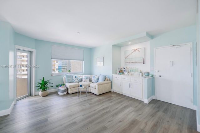 1985 S Ocean Dr 8P, Hallandale Beach, FL 33009