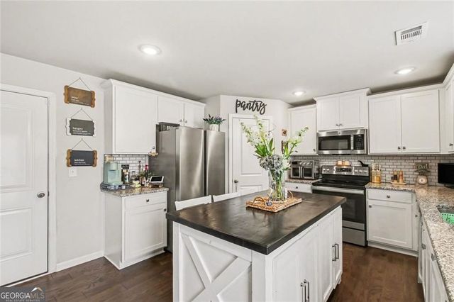 1084 Scarlet Sage Circle N, Auburn, GA 30011