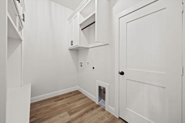 104 Maverick Trail, Valley View, TX 76272