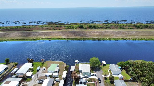 7902 SE 95th Trail, Okeechobee, FL 34974