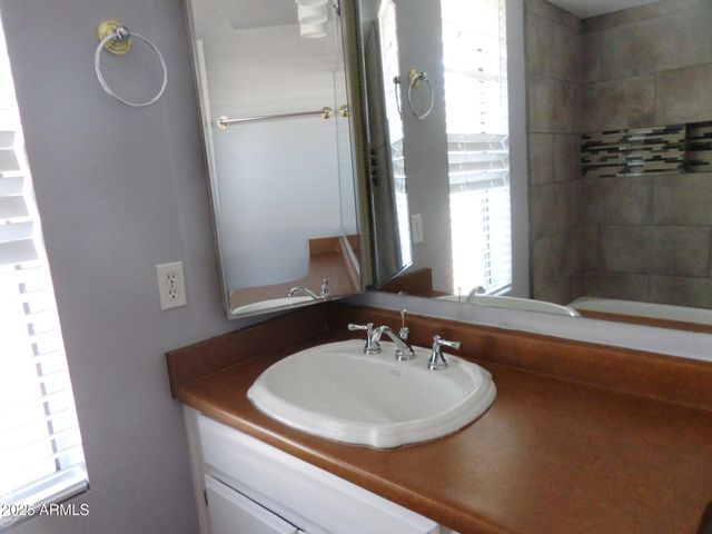 10427 N 10TH Street 3, Phoenix, AZ 85020