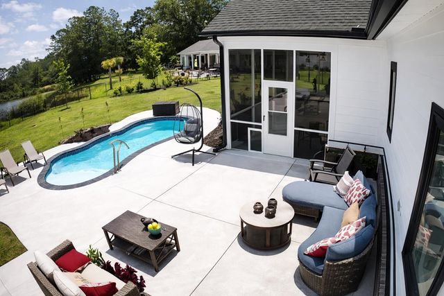 411 Chamberlin Rd., Myrtle Beach, SC 29588