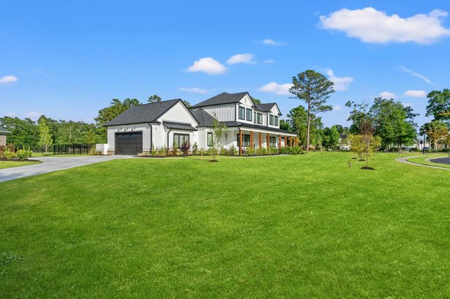 411 Chamberlin Rd., Myrtle Beach, SC 29588