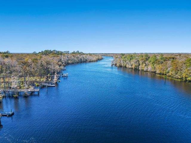 411 Chamberlin Rd., Myrtle Beach, SC 29588