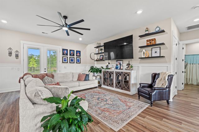 411 Chamberlin Rd., Myrtle Beach, SC 29588