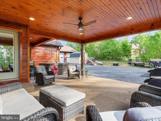 1996 BUCK MOUNTAIN ROAD, Bentonville, VA 22610