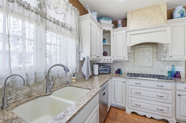 3502 E 102nd Place, Tulsa, OK 74137